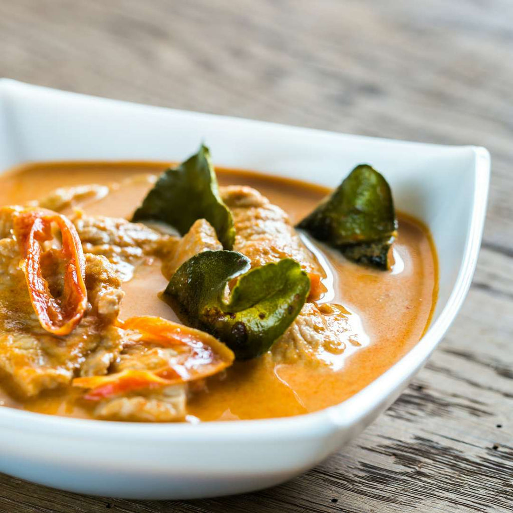 Curry Panang tailandés cremoso con carne y coco